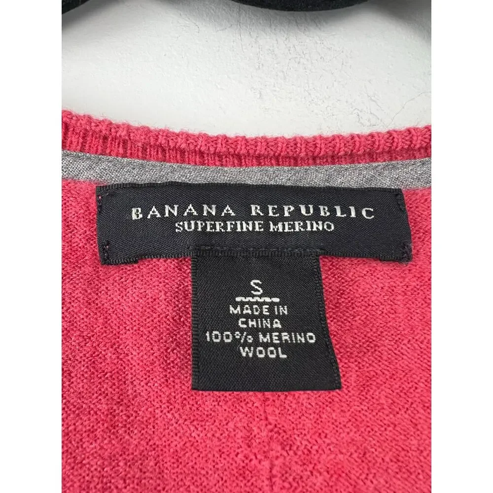 Banana Republic Women's 100% Superfine Merino Wool V-Neck Sweater Pink Small